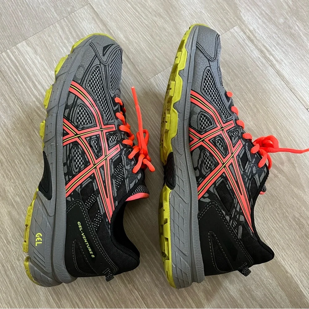 SALE✨Asics Women’s Gel Venture Sneakers